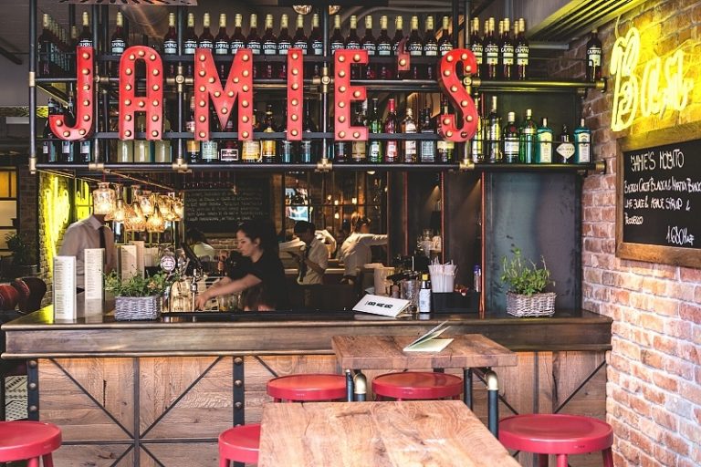 GRAND OPENING OF THE „JAMIE’S ITALIAN“ AT THE BUDA CASTLE