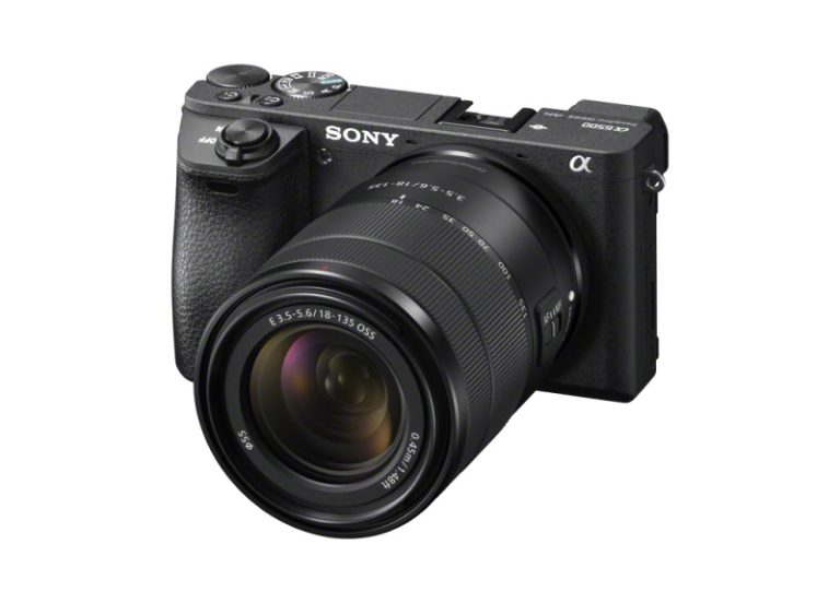 Sony rozširuje svoj rad objektívov s bajonetom E o vysoko kvalitný objektív s veľkým zväčšením APS-C 18–135 mm F3,5–5,6