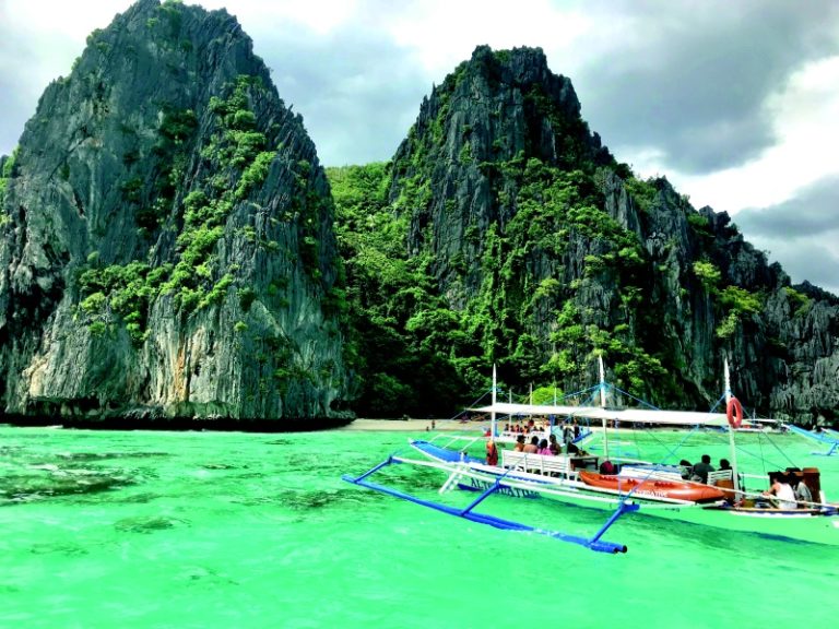 The Philippines, its beauty and chaos The Philippines, its beauty and chaos